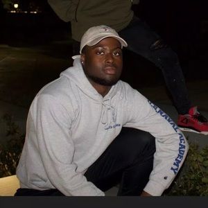 Meet your Posher, Nesi